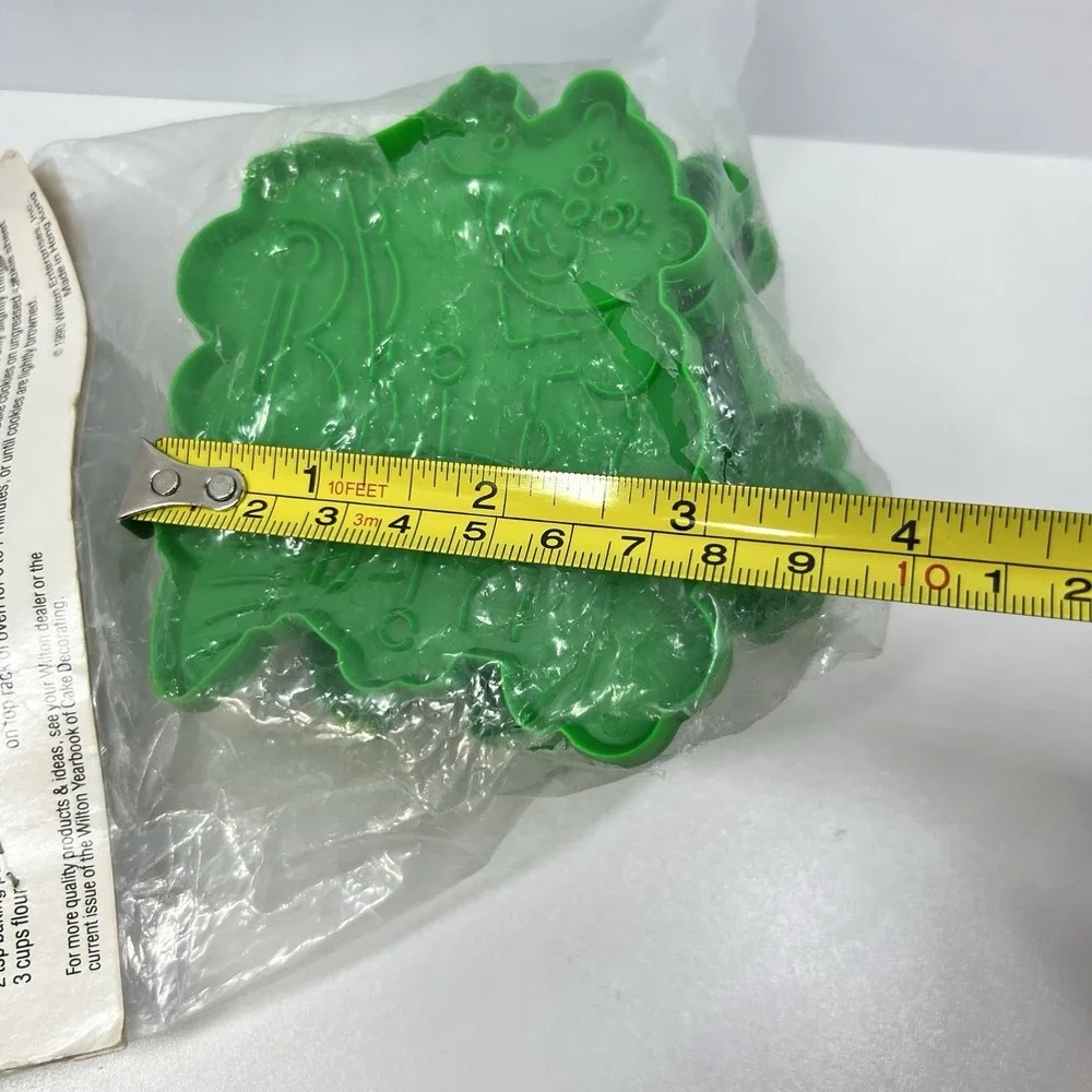 Vintage Wilton 1990 Circus Train Cookie Cutters Engine & Train Cars ‎ Lion Bear